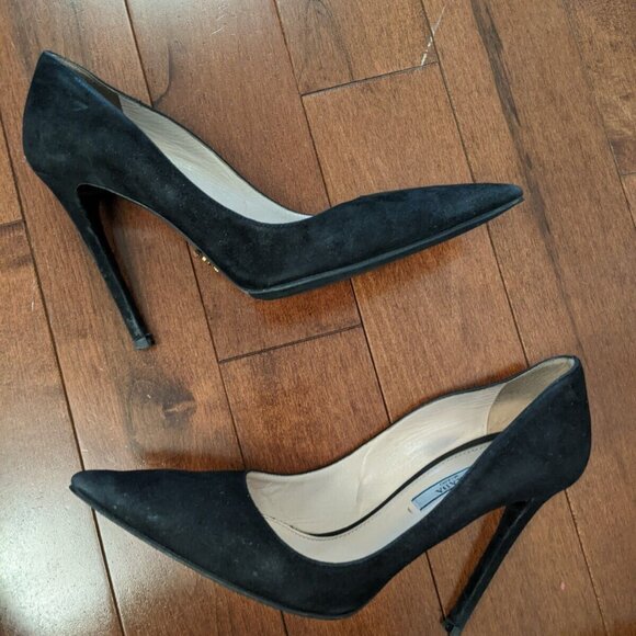 Prada women's black suede heels in size 37 - Picture 2 of 11
